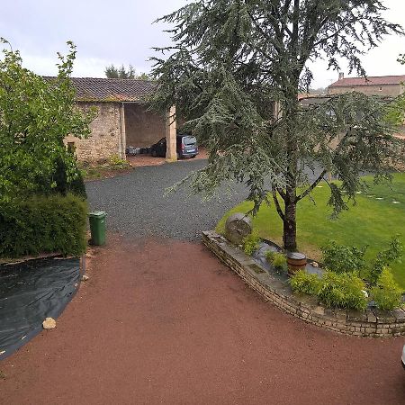 Entre Marais Et Gatine Panzió Saint-Pompain Kültér fotó